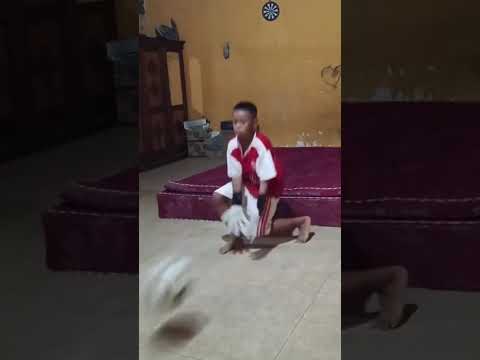 O MLK É UM ABSURDO NO GOL! 😱😱😱 #shorts