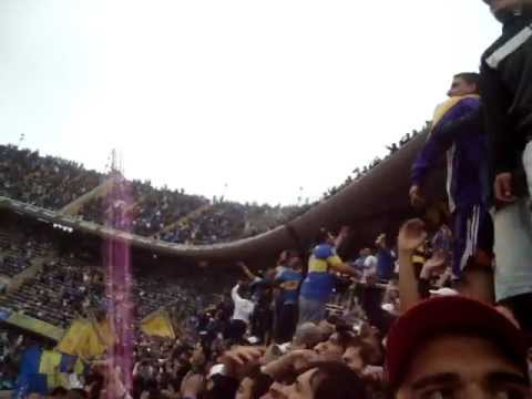"BOCA LOCURA !  EXPLOTA LA 12 DESDE ADENTRO !!!!" Barra: La 12 • Club: Boca Juniors