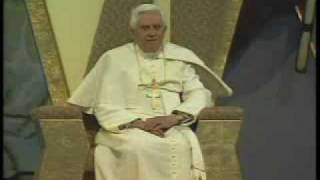 kelly Clarkson: Ave Maria para Bento XVI.