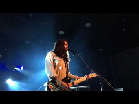 The Temper Trap - Summer's Almost Gone + Science of Fear - Live at the Tolhuistuin
