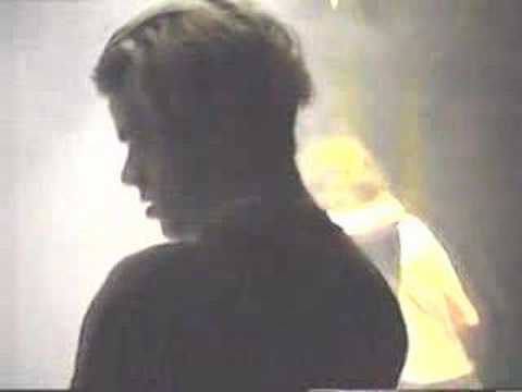 FLEMA "MAS FELIZ QUE LA MIERDA y V.A.F" En Vivo