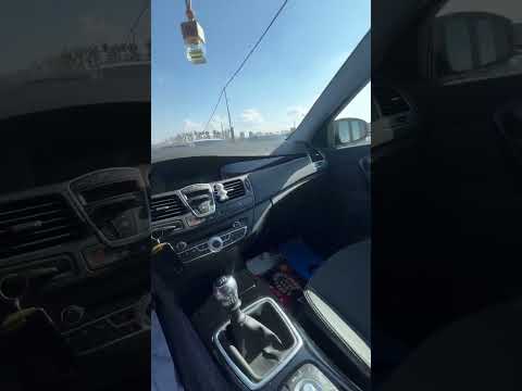 фото renault laguna iii рестайлинг 0