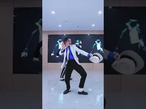 Michael Jackson imitation 2024 11 17 19 56 07