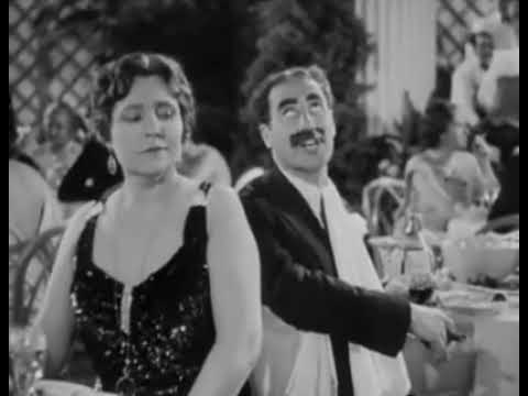 A Night at the Opera (1935) - 1946 re-release Trailer
