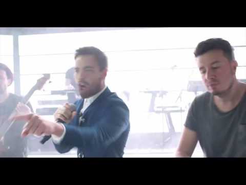 Emrah Karaduman ft. Murat Dalkılıç - Kırk yılda bir gibisin