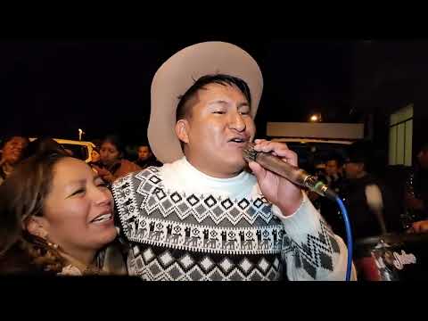 robert del centro ylos guapos del centro 2023