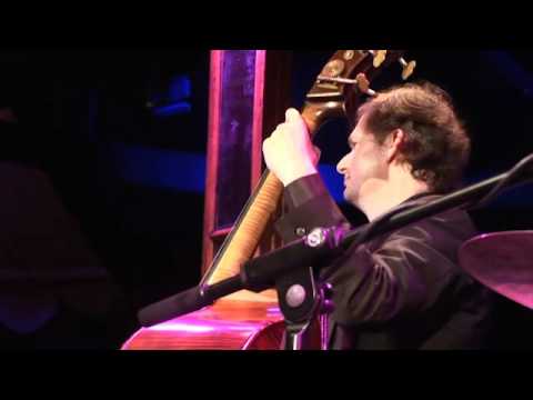 Disco Lounge "Kiss" Klazz Brothers & Edson Cordeiro