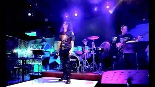 【Jomtien】Take Care Bar - last stage of our friends 