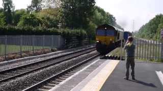 preview picture of video 'Freight Trains at Water Orton 31 May 2013'