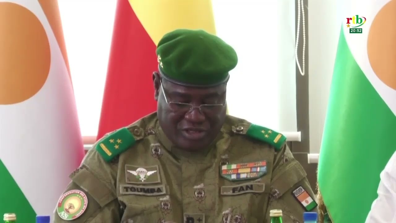 Actualités AES/ Niger : le ministre en charge de la Sécurité publique en séjour à Cotonou (Bénin)