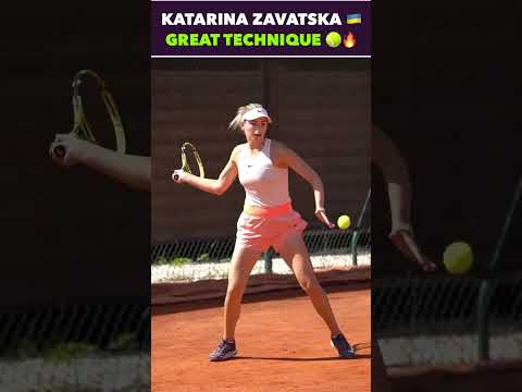 KATYA ZAVATSKA AWESOME TECHNIQUE #tennis #shorts