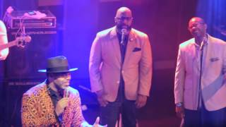 Eric Roberson performing "Dealing"