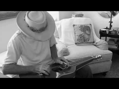 Twisted Wood Guitars Feat. Mojo Collins - Blues demo on our acoustic lap slide guitar