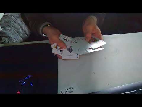 So bekommst du alle Frauen Kartentrick (performance)