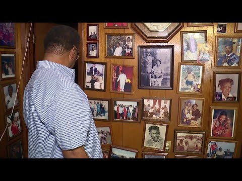 Clarence "Frogman" Henry