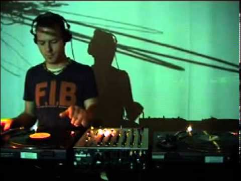 Igor Sister and Small Leggs - RTS.FM.280711