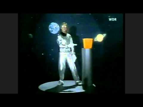 Otto Waalkes - Galax 3000, Erika Schröder