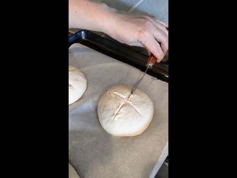 Almost No Knead Bread Step 4: Scoring the Dough