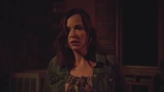 GIF #1 - Claire van der Boom