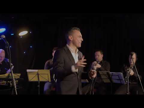 Dajte vina hoću lom by Robert Čolina