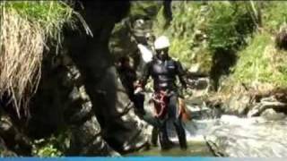 preview picture of video 'Tirol Rafting und Canyoning'