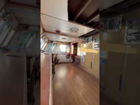 They turned the gravity off 🤣🤯