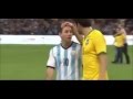 Lionel Messi Hilarious Reaction on Kaká's Head Touch_Brazil vs Argentina 2-0 11.10.2014