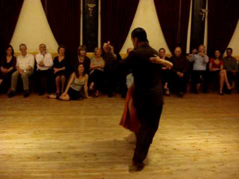  Roberto Leiva  and  Maricel Gomez  are  dancing  to  the  tango  "  Mala Junta  "
