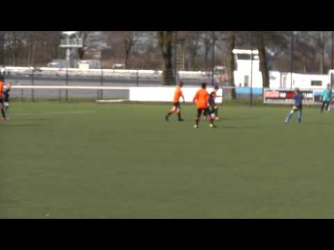 20 april 2013 PVC E2 - VV De Meern E5 com 6-3  Doelpunt PVC