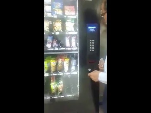 Snacks Cold Drinks Vending Machine