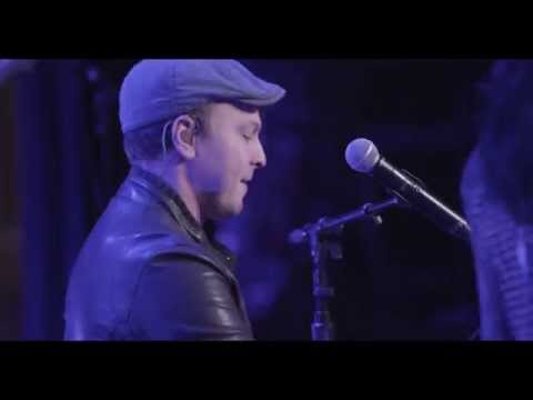 Gavin DeGraw featuring Martina McBride "Soldier" (Live)