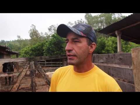 LARGOU A FÁBRICA E FOI MORAR NA ROÇA