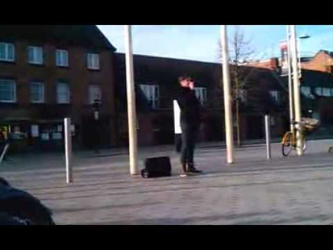 An amazing undiscovered singer, Karl Loxley