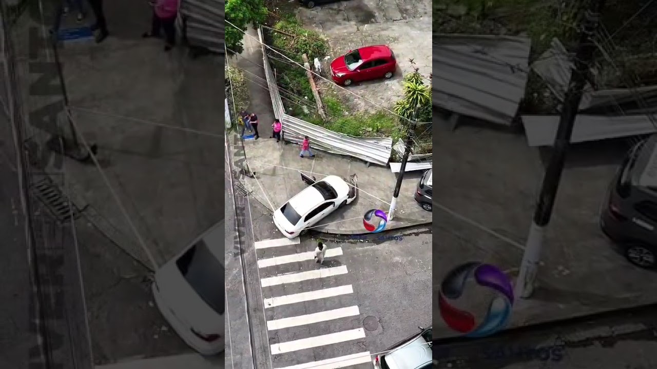 Motorista perde o controle e bate em tapume metálico na Vila Belmiro, em Santos.