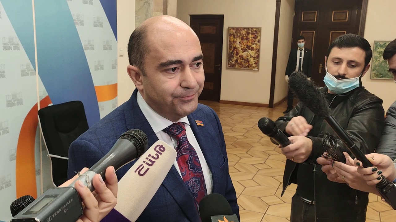 Ես մի 5446 անգամ մեկնաբանել եմ, որ կապ չունեմ Միքայել Մինասյանի հետ