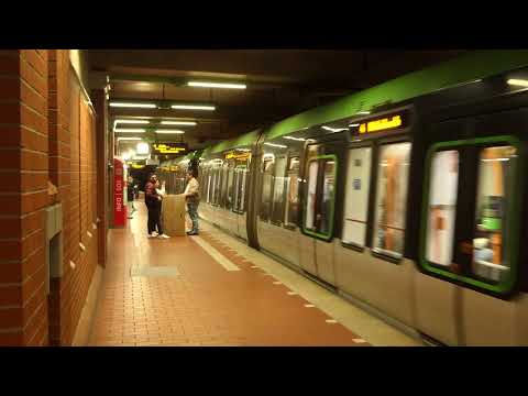 Linie 4 Roderbruch (TW 3000) @ Braunschweiger Platz