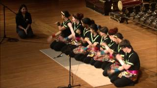 Download lagu Tari Saman with Sagung Mirah Ketayuda - Trad. Indonesian (Aceh Province) - Dance of a Thousand Hands mp3
