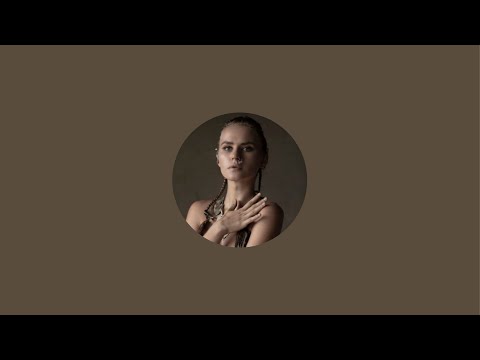 Fusion belly dance free online class for beginners with Lena Gukina. Moonlight Tribe school.