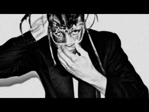 Crayzee Banditt – Htuos Ytrid