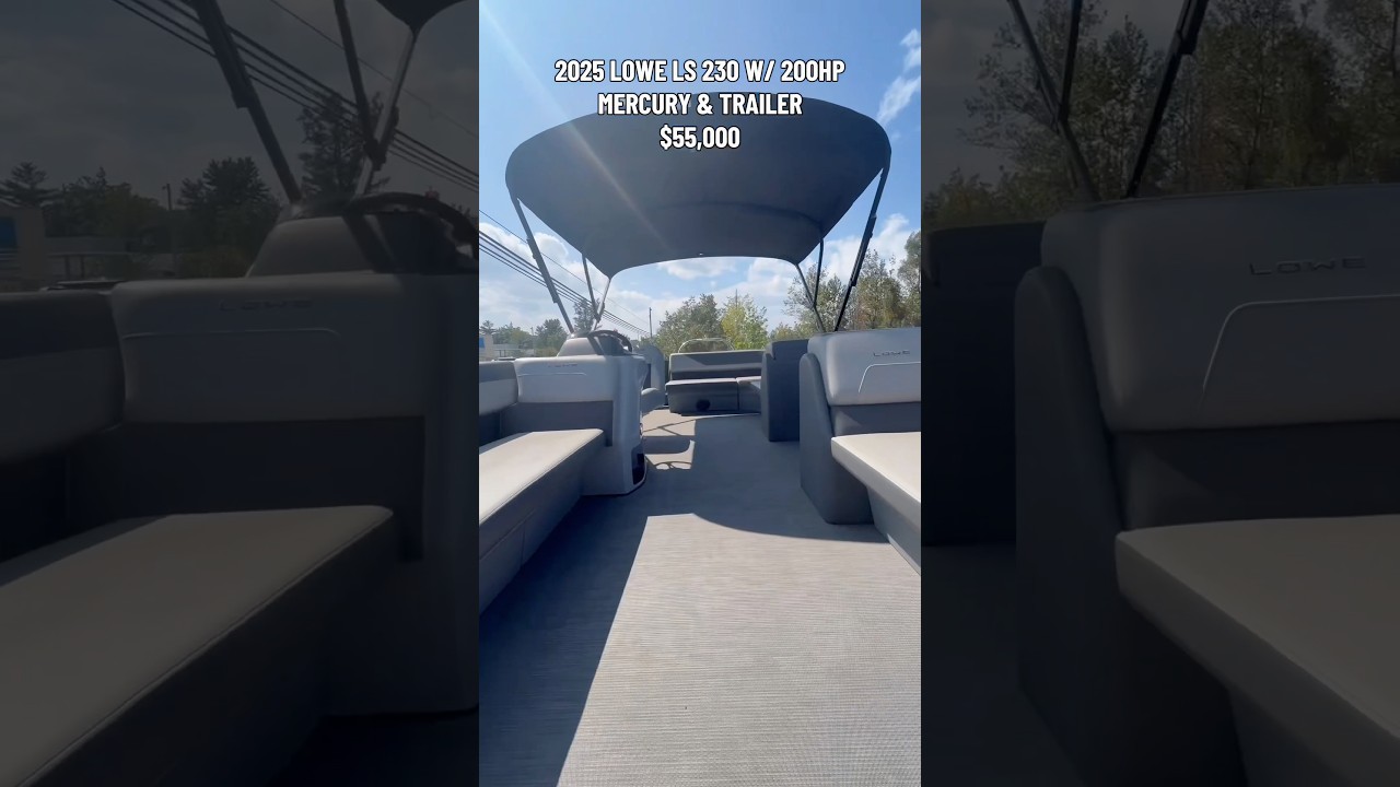 2025 Lowe LS 230 w/ 200hp Mercury & Trailer (Blue Metallic w Gray Upholstery) TRITOON