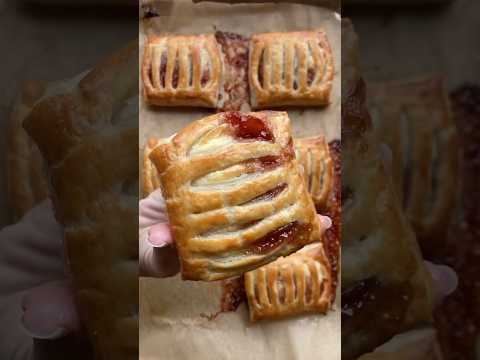✨ EASY strawberry & cream cheese pastries 🍓🥐✨