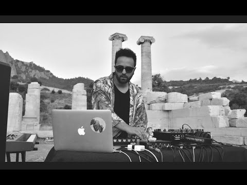 Ömür Yurtkuran - Because EP live performance (Artemis Temple in Manisa Salihli)