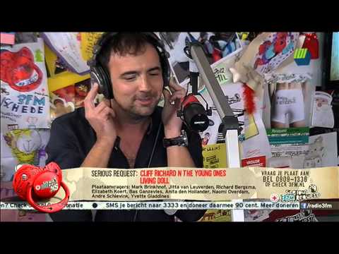 3FM Serious Request 2012 Gerard Ekdom Living Doll Lip Sync