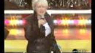 Cyndi Lauper - Into The Night Life (Live on GMA)