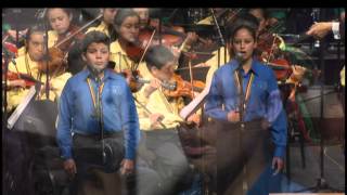 Esperanza Azteca-Caresse sur l'ocean (Bruno Coulais) Solistas:Brandon Paredes y Ángeles Chávez