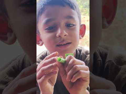 a small child explaining 😘