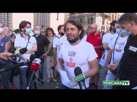 2020-07-06 FIRENZE - MANIFESTAZIONE DEI RISTORATORI IN PIAZZA DUOMO