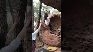 Video thumbnail de Flequillo belga, 6b. Albarracín