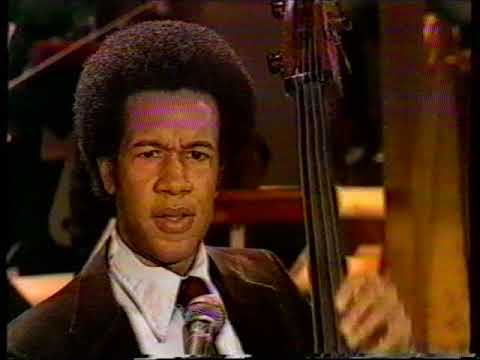 Music Gallery -  John Clayton  - The Walking Bass