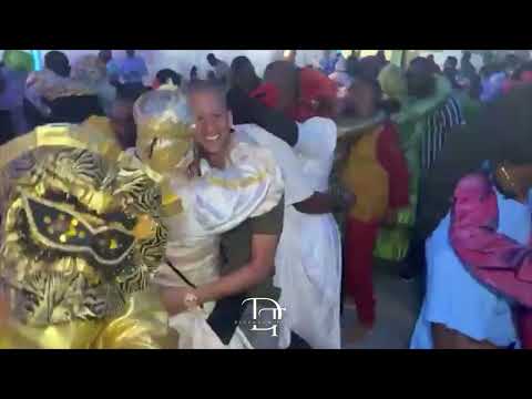 Bal paré masqué Touloulou avec Orlane Jadfard l’orchestre Pa Gain Nom (1-1)